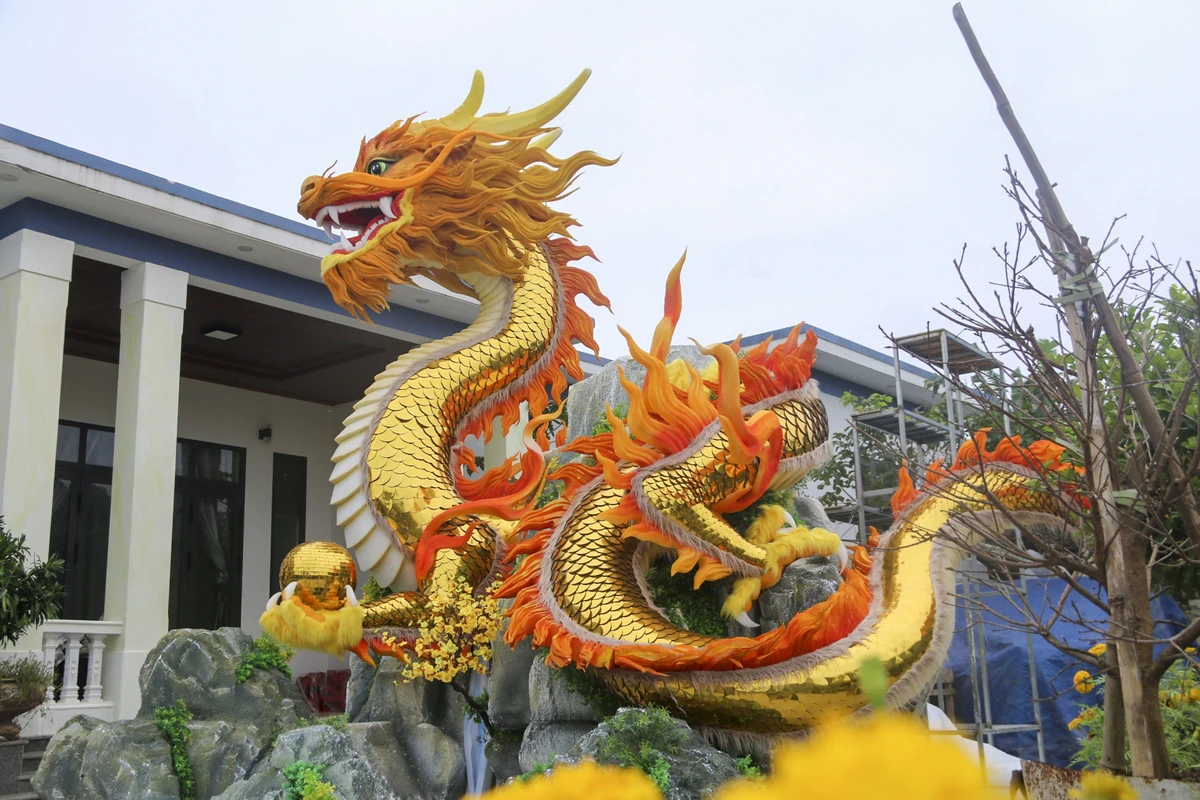 Ðợi xem linh vật Tết